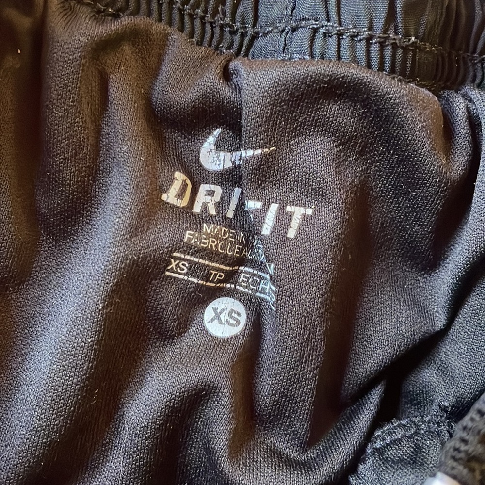 Nike Shorts - Picture 2 of 3